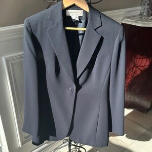 Rena Rowan Women's Navy Blazer